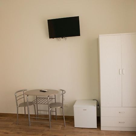 B&B Pietre Preziose Salerno Luaran gambar