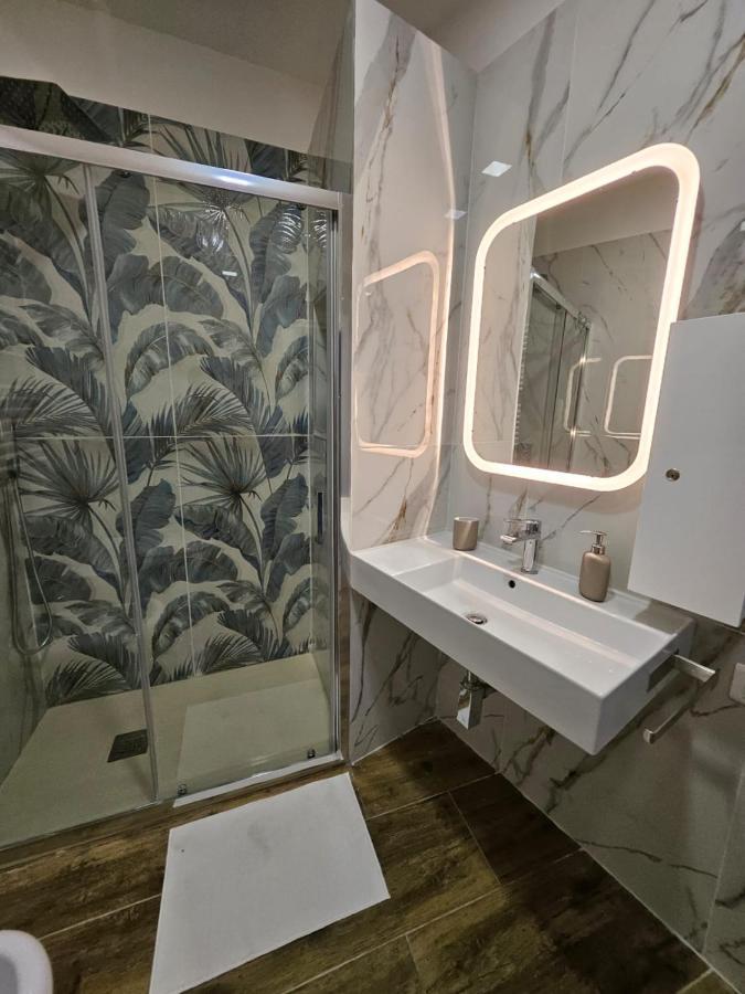 B&B Pietre Preziose Salerno Luaran gambar