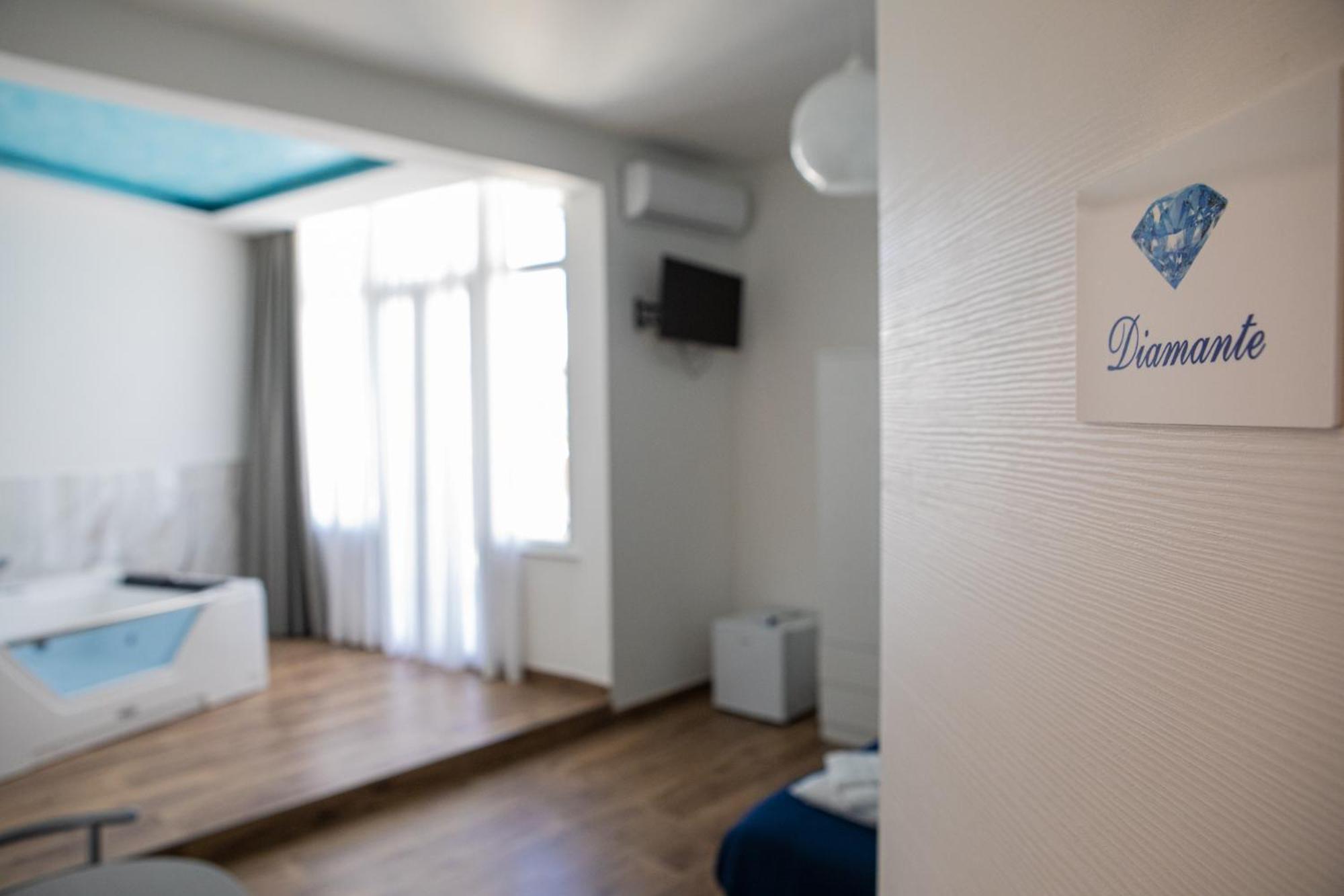 B&B Pietre Preziose Salerno Luaran gambar