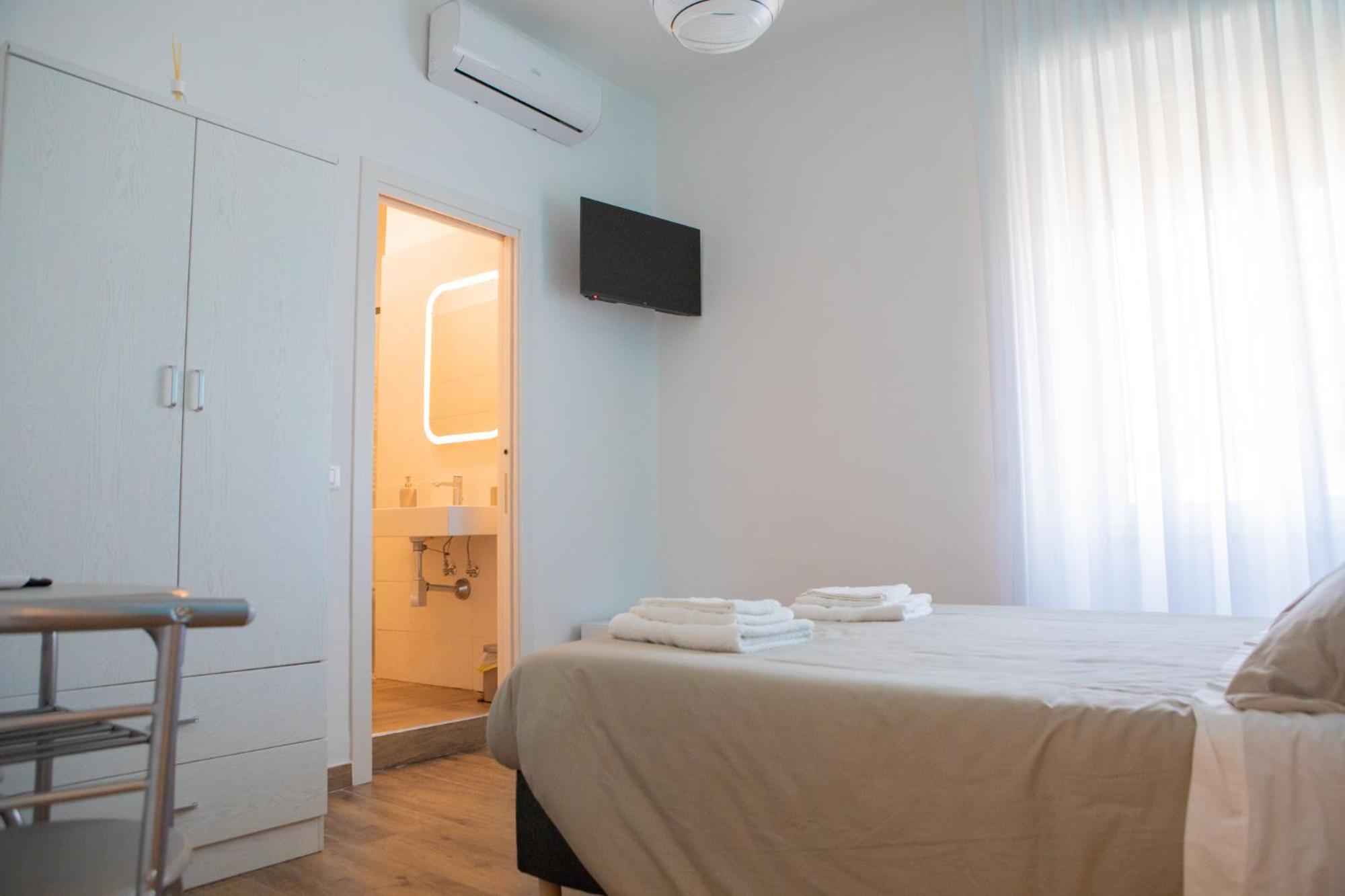 B&B Pietre Preziose Salerno Luaran gambar