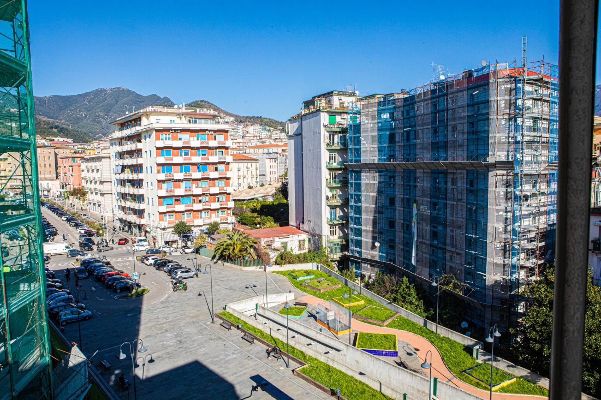 B&B Pietre Preziose Salerno Luaran gambar